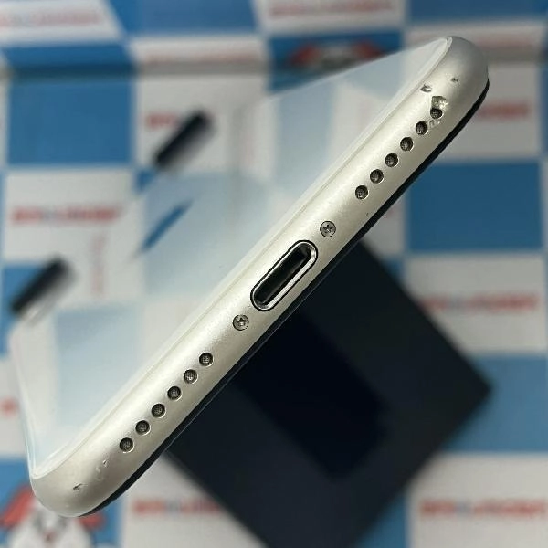 iPhoneSE 第3世代 SoftBank版SIMフリー 128GB MMYG3J/A A2782