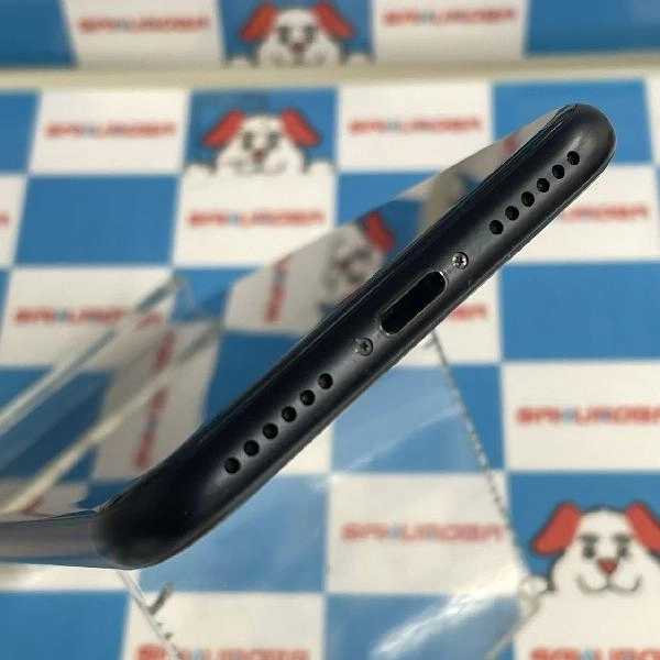 iPhoneSE 第3世代 au版SIMフリー 128GB MMYF3J/A A2782 極美品