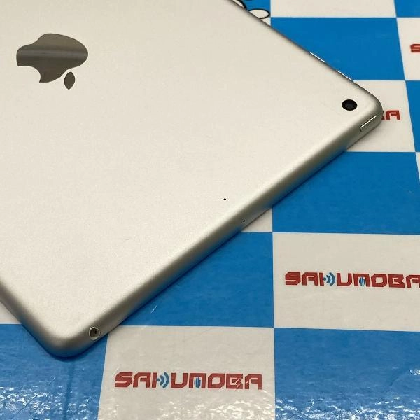 iPad 第6世代 Wi-Fiモデル 32GB MR7G2J/A A1893 美品