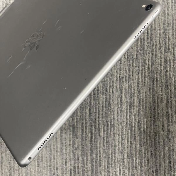 iPad Pro 12.9インチ 第2世代 Wi-Fiモデル 64GB MQDA2J/A A1670 ジャンク品 スペースグレイ