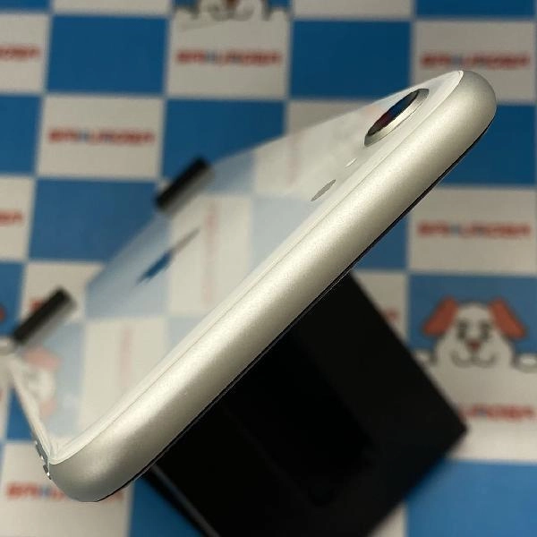 iPhoneSE 第2世代 SoftBank版SIMフリー 256GB MXVU2J/A A2296 ホワイト