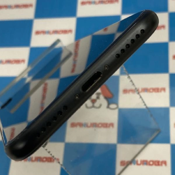 iPhoneSE 第3世代 SoftBank版SIMフリー 128GB MMYF3J/A A2782 新品同様