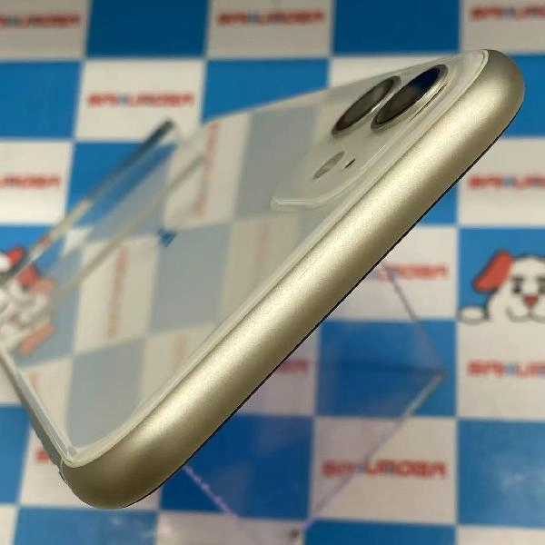 iPhone11 docomo版SIMフリー 64GB MHDC3J/A A2221 美品 ホワイト