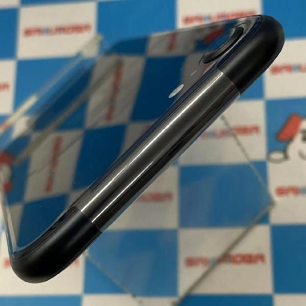 iPhoneSE 第3世代 SoftBank版SIMフリー 64GB MMYC3J/A A2782 開封未使用品