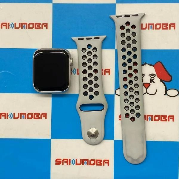 Apple Watch Nike SE GPSモデル 32GB MYYD2J/A