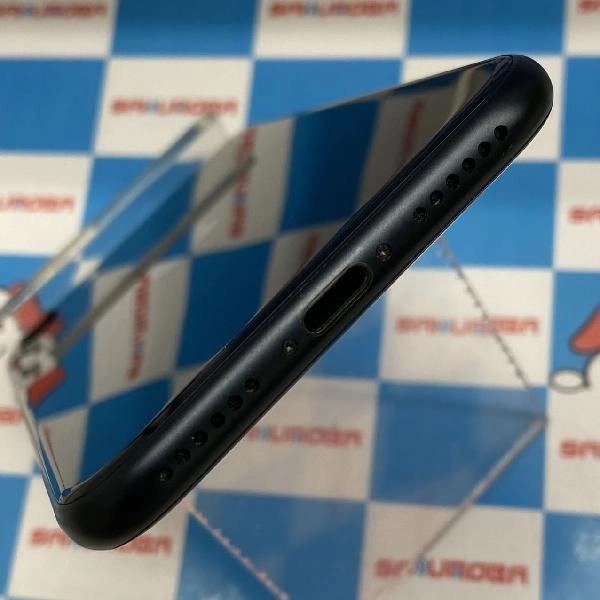 iPhoneSE 第3世代 au版SIMフリー 128GB MMYF3J/A A2782 美品