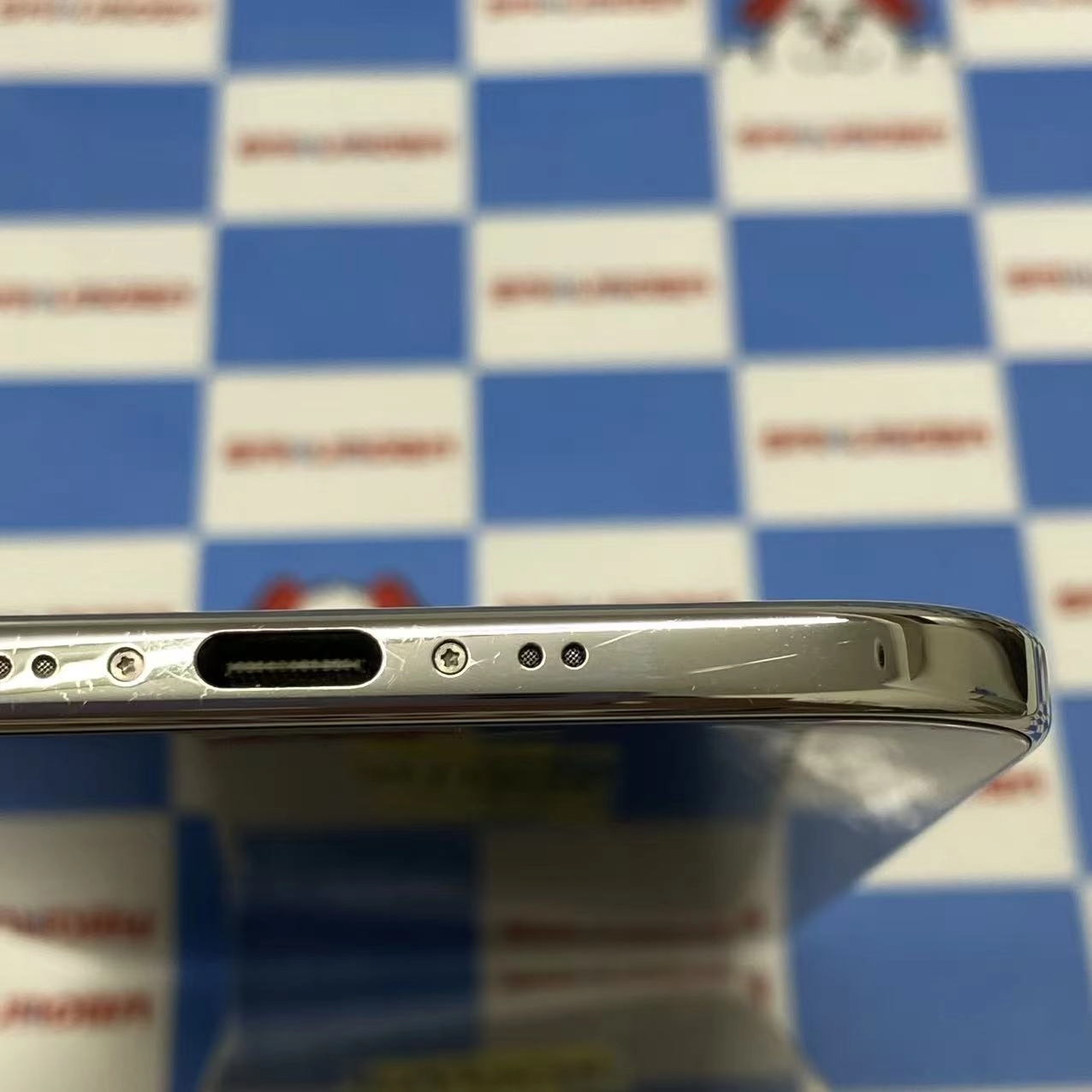 iPhone Air 256GB クラウドホワイト MG284J/A AU版SIMフリー au