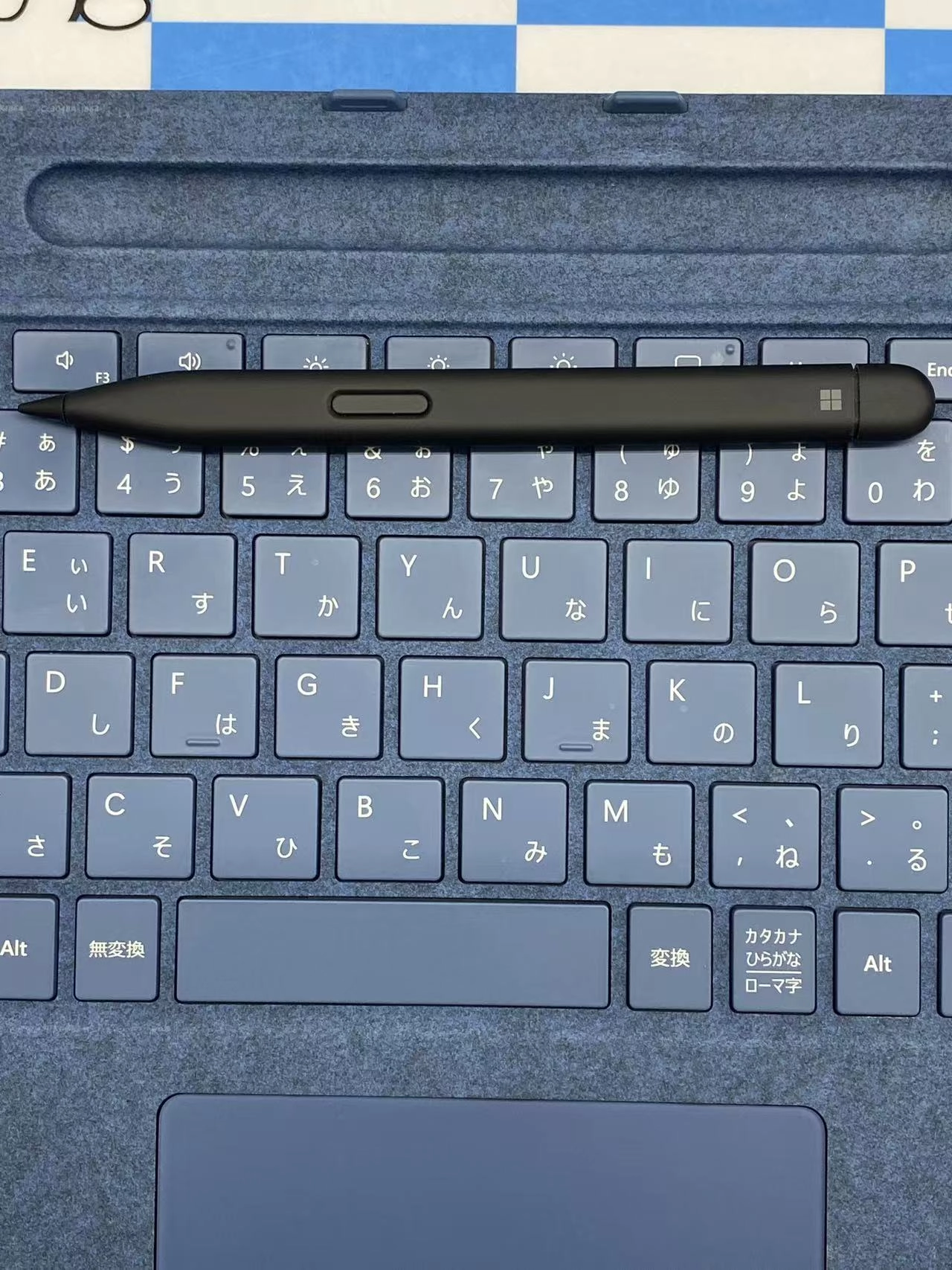 スリムペン 2 付き Surface Pro Signature キーボード(日本語) ** アイスブルー 1864,1962
