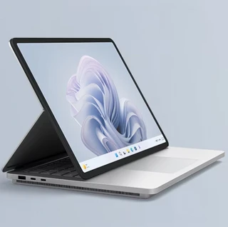 Surface Laptop Studio 第2世代