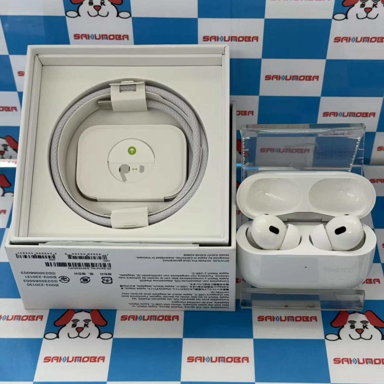 AirPods Pro 第2世代 MagSafe充電ケース(USB-C)付き ホワイト MTJV3J/A