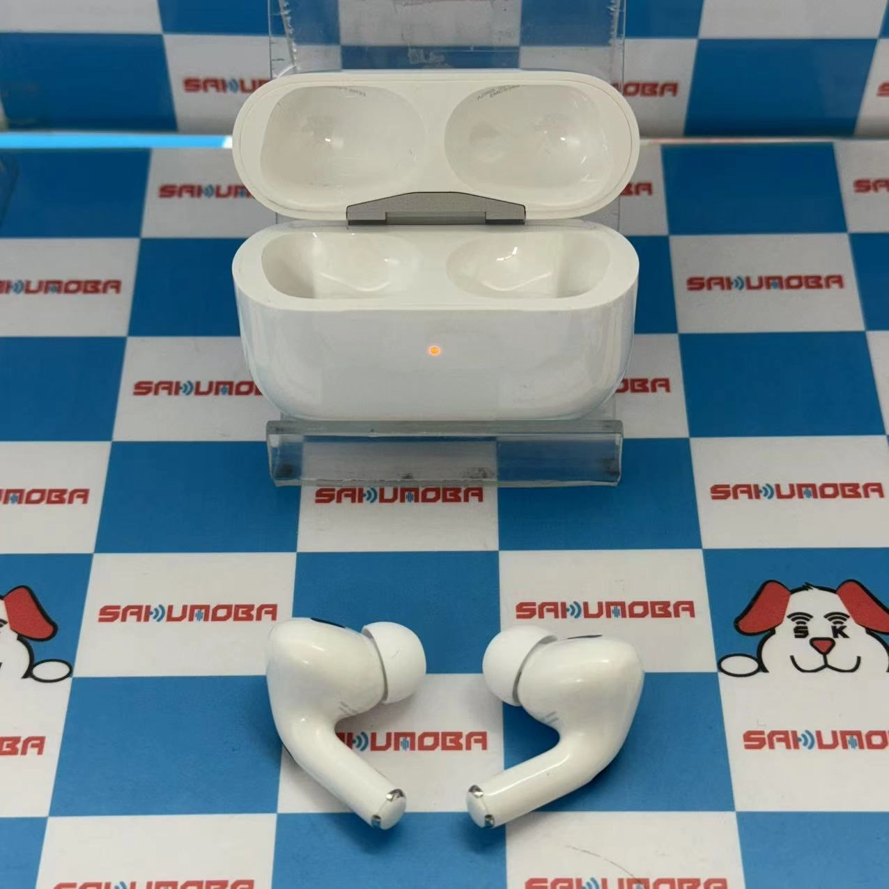 AirPods Pro 第2世代 MagSafe充電ケース(USB-C)付き ホワイト MTJV3J/A