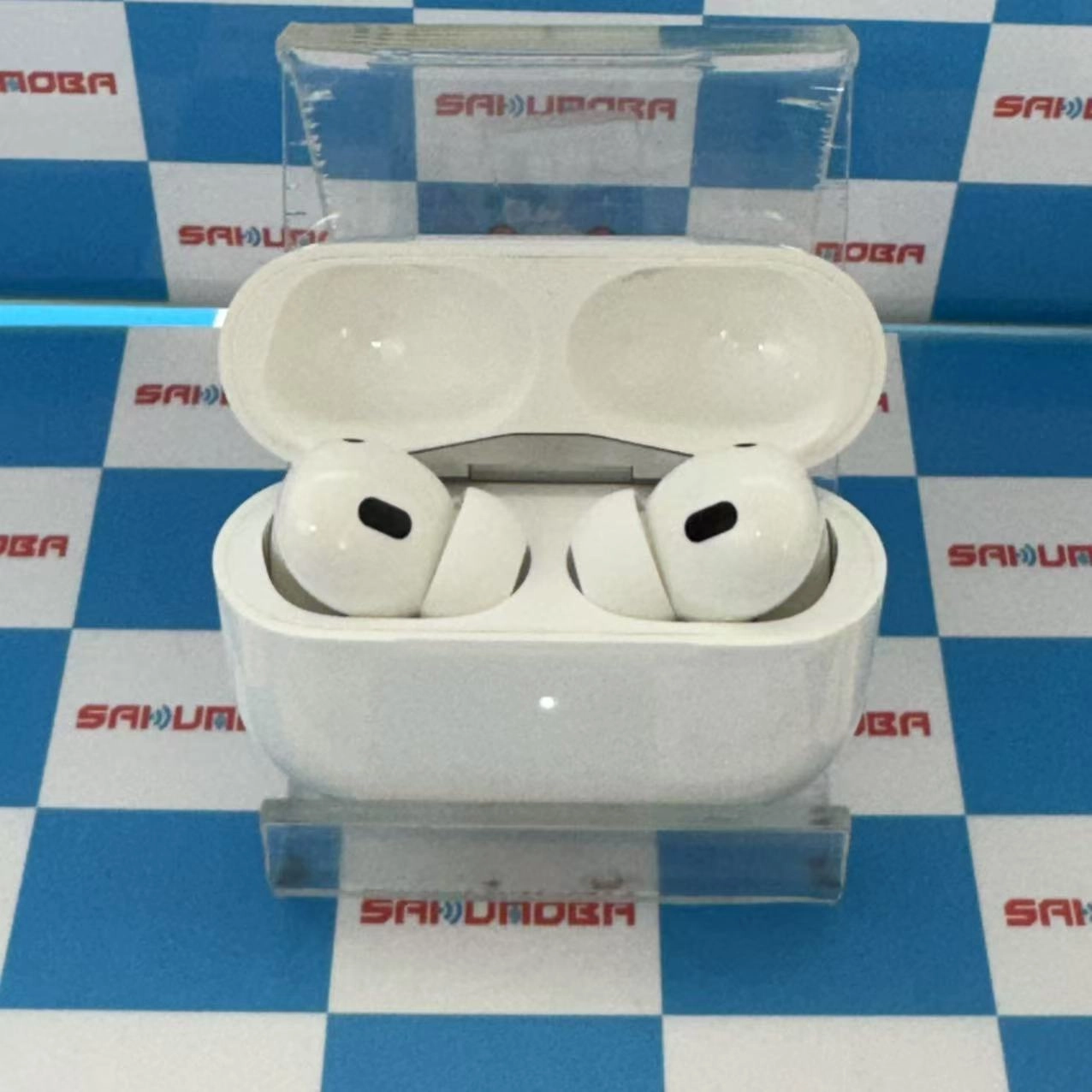 AirPods Pro 第2世代 MagSafe充電ケース(USB-C)付き ホワイト MTJV3J/A