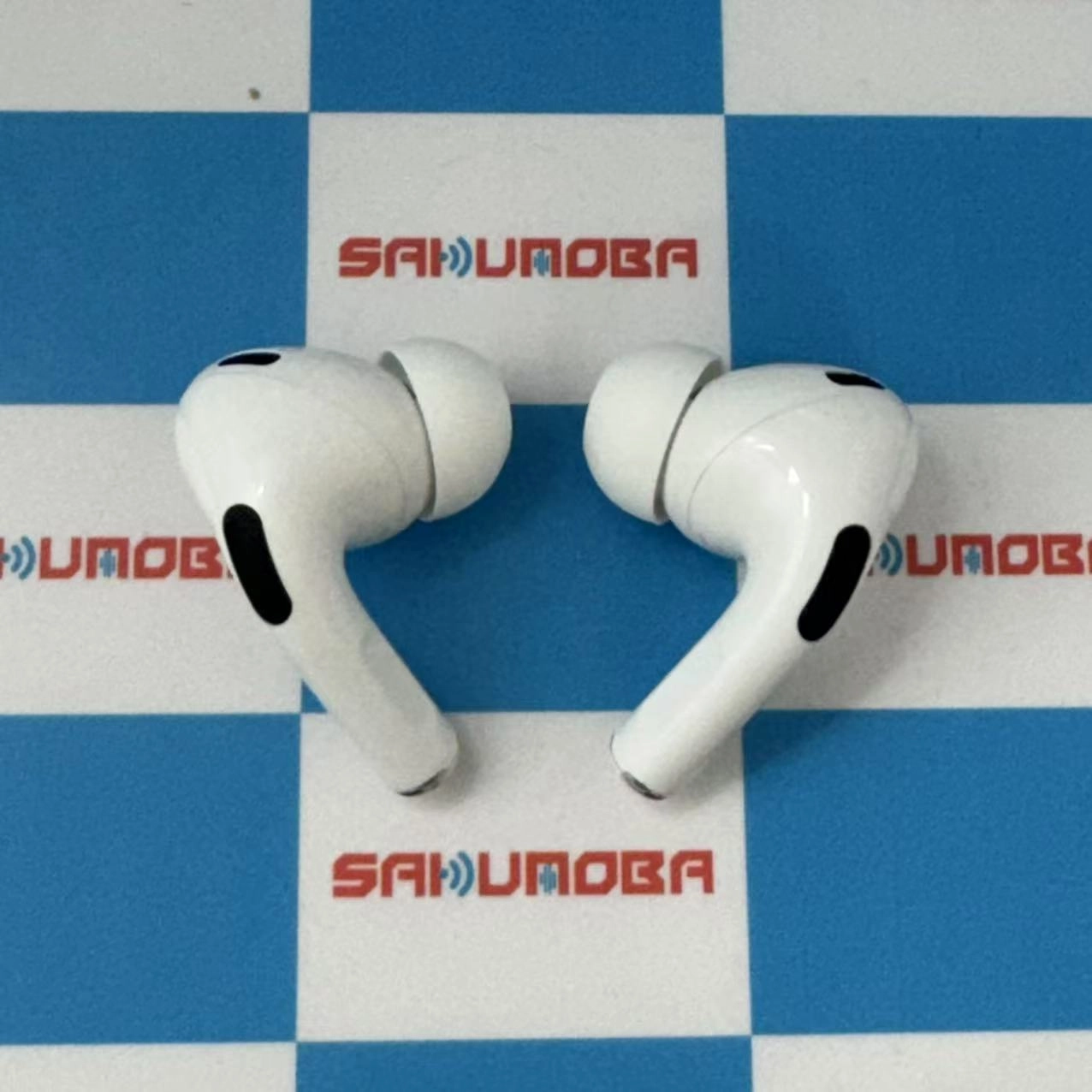 AirPods Pro 第2世代 MagSafe充電ケース(USB-C)付き ホワイト A2968