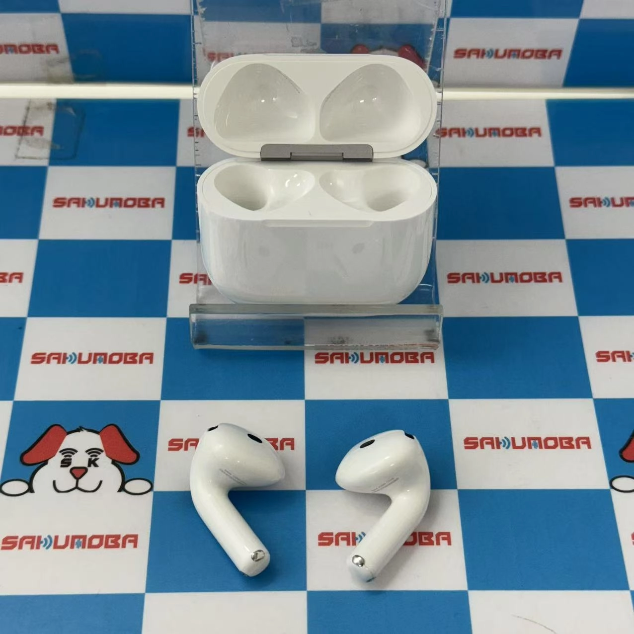 AirPods 第4世代 アクティブノイズキャンセリング搭載 ホワイト MXP93J/A 美品