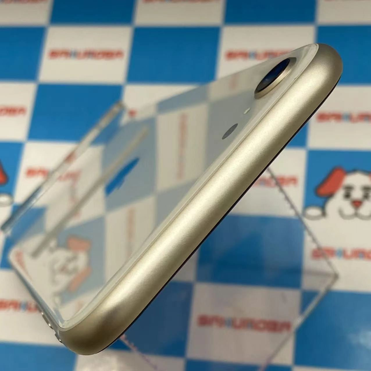 iPhoneSE 第3世代 64GB スターライト NMYD3J/A AU版SIMフリー 美品