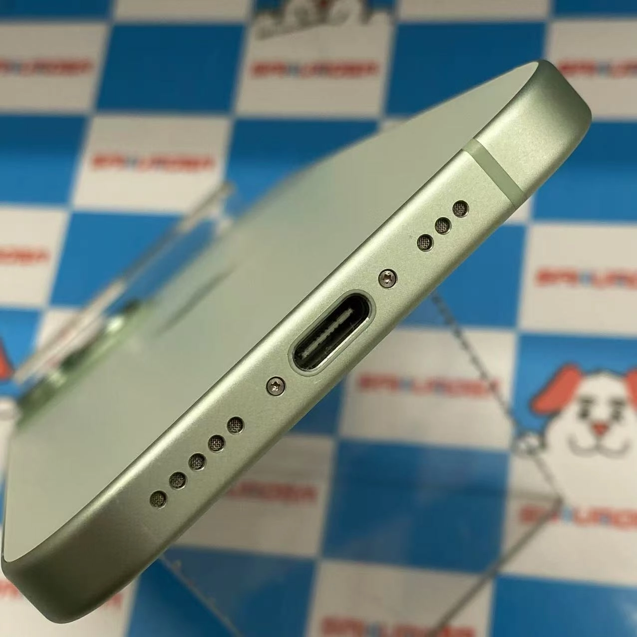 iPhone15 256GB グリーン MTMT3J/A SoftBank版SIMフリー 美品