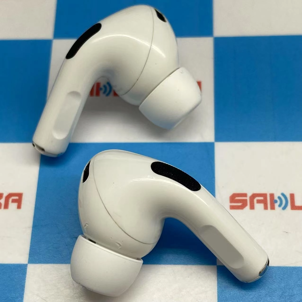 Airpods Pro 第2世代 ー ホワイト MQD83J/A