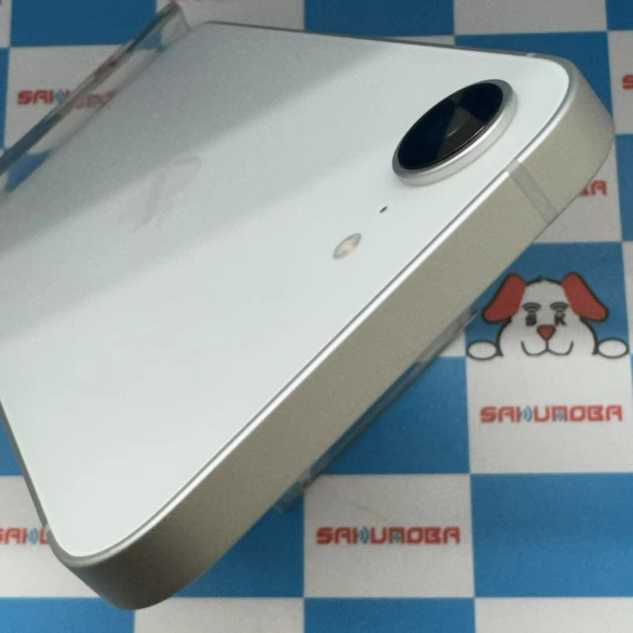 iPhone 16e 128GB ホワイト MD1R4J/A AU版SIMフリー 新品同様 au