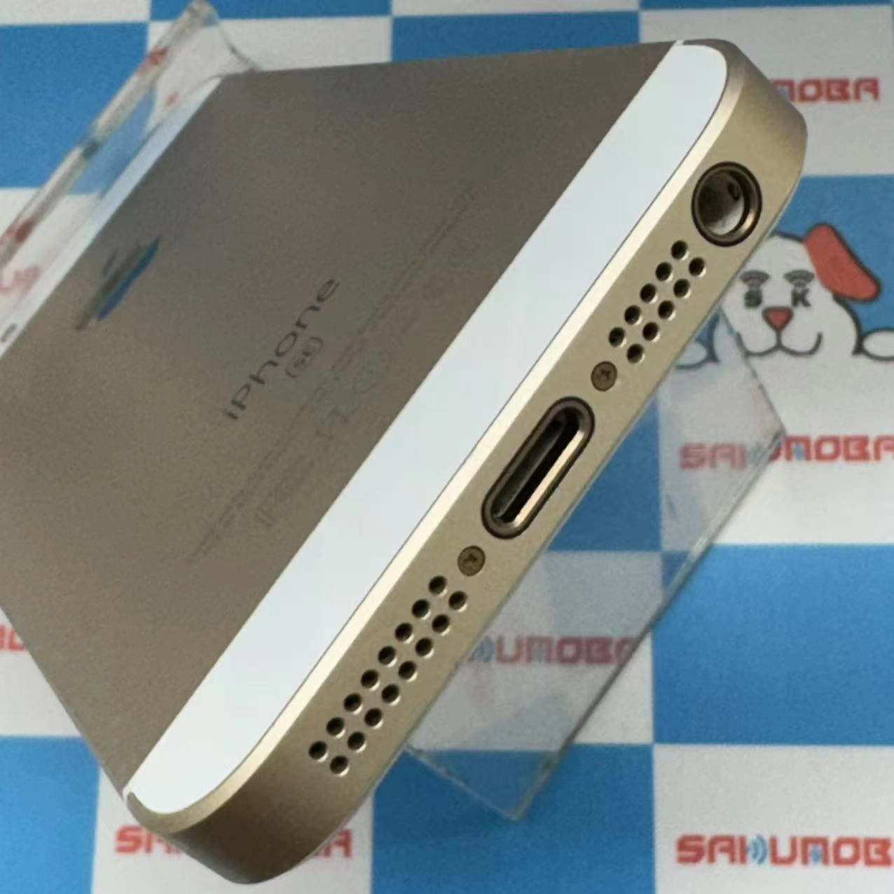 iPhoneSE 64GB ゴールド NLXP2J/A ストア版