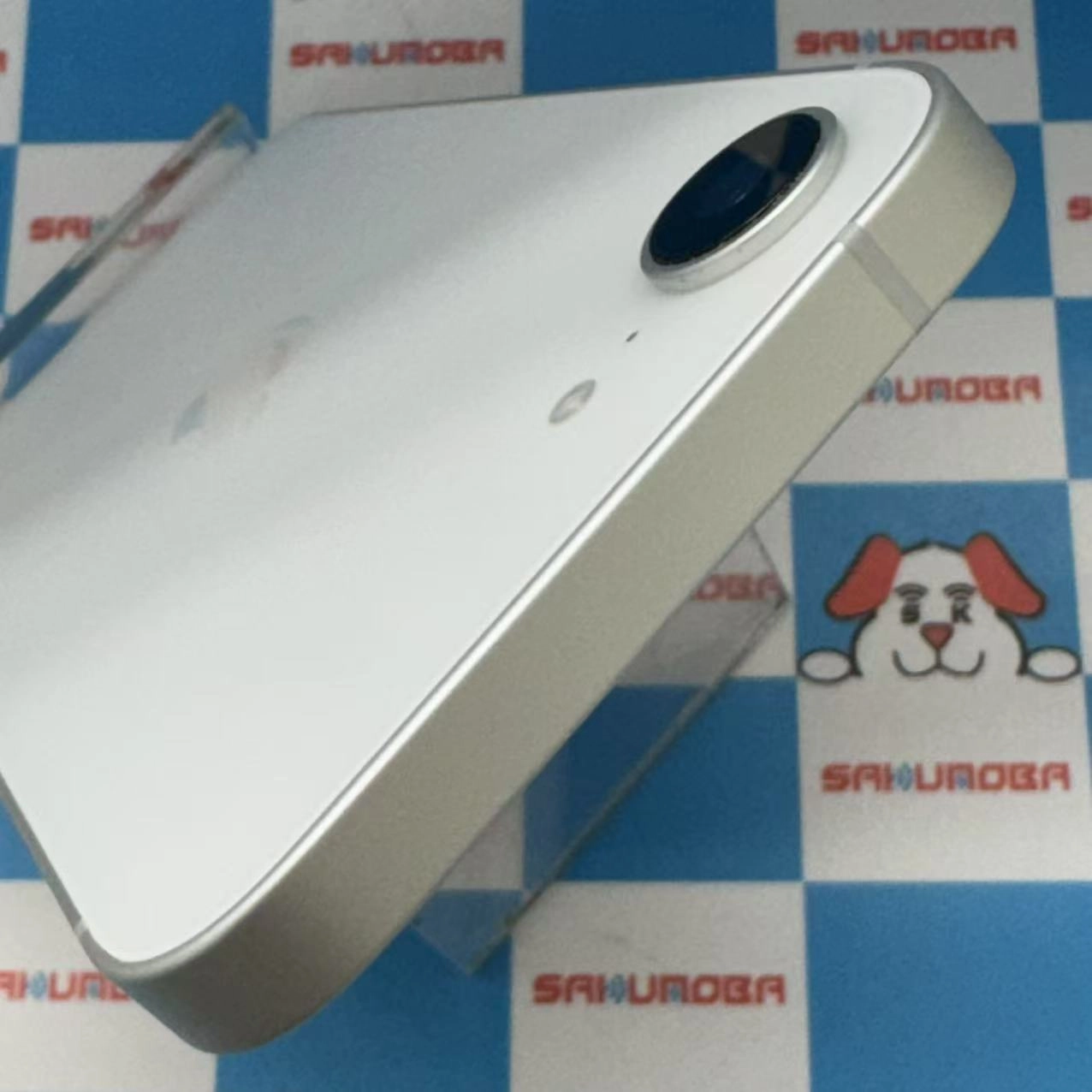 iPhone 16e 128GB ホワイト MD1R4J/A au 新品同様