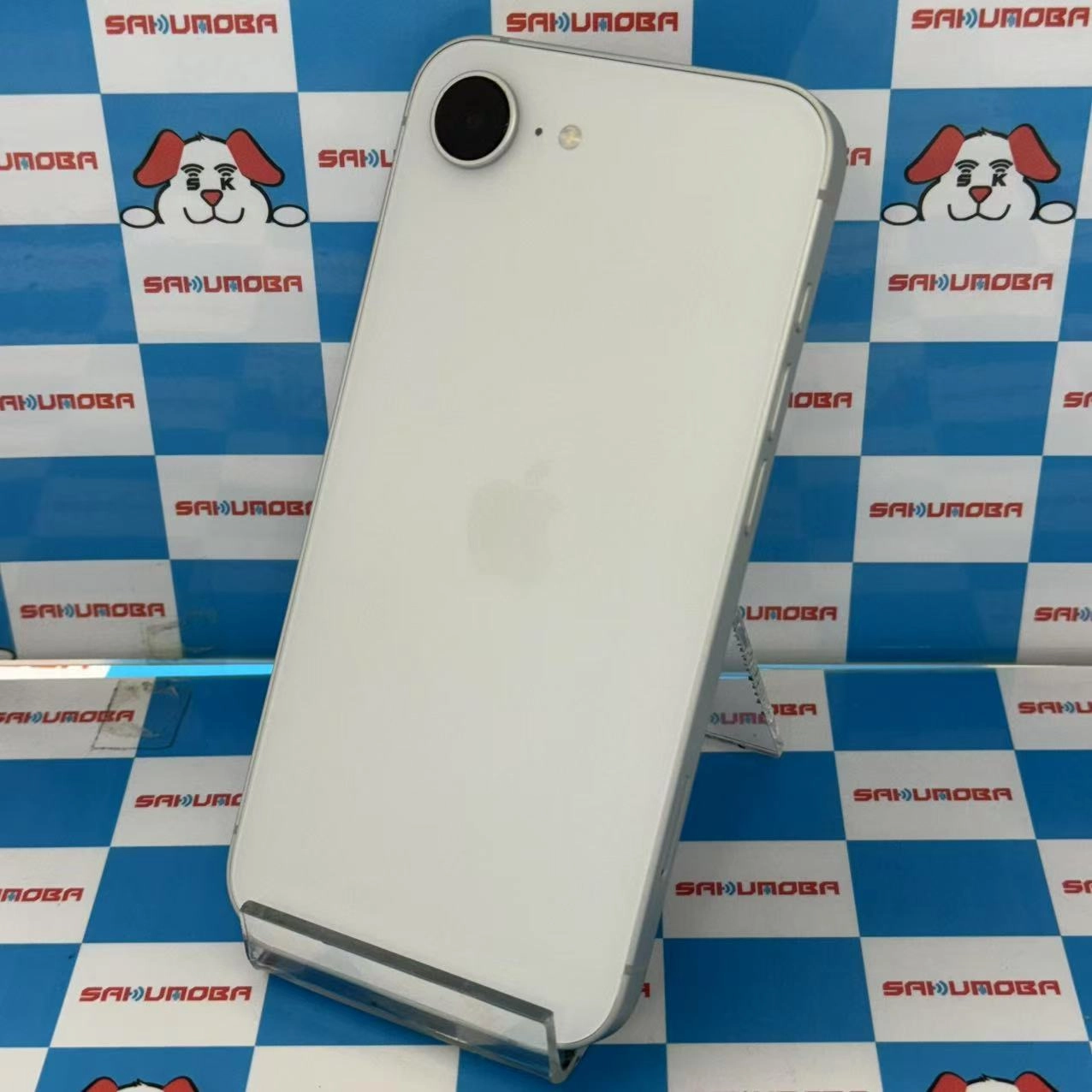 iPhone 16e 128GB ホワイト MD1R4J/A au 新品同様