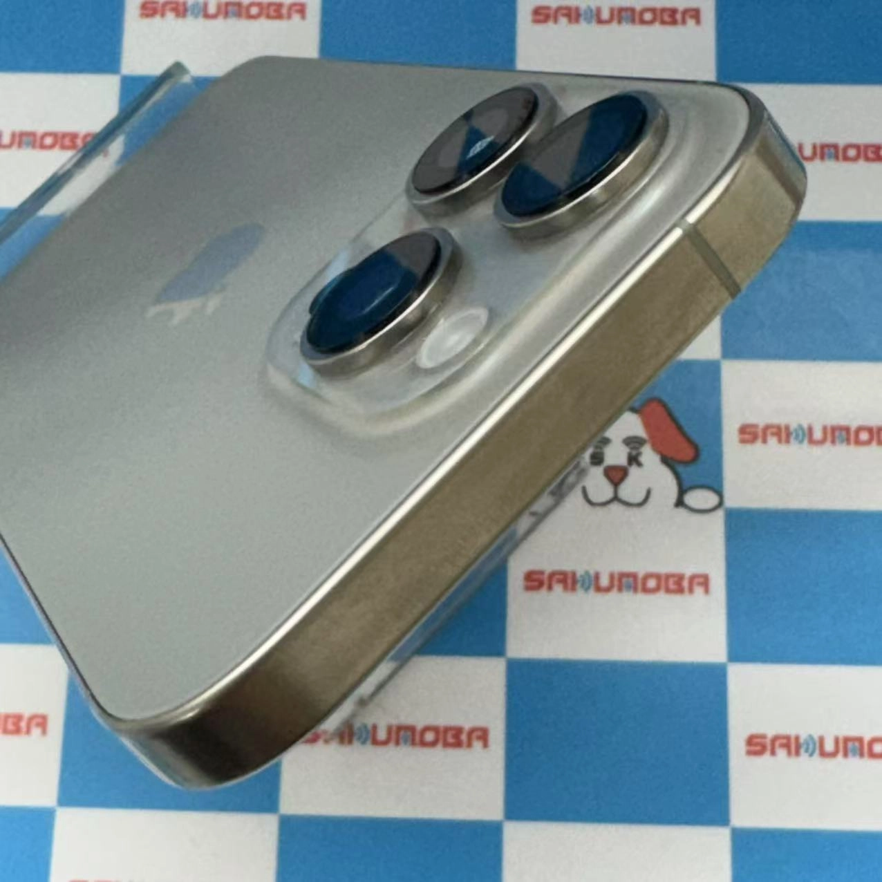 iPhone16 Pro 256GB ナチュラルチタニウム MYN33J/A SIMロック解除済 docomo 新品同様