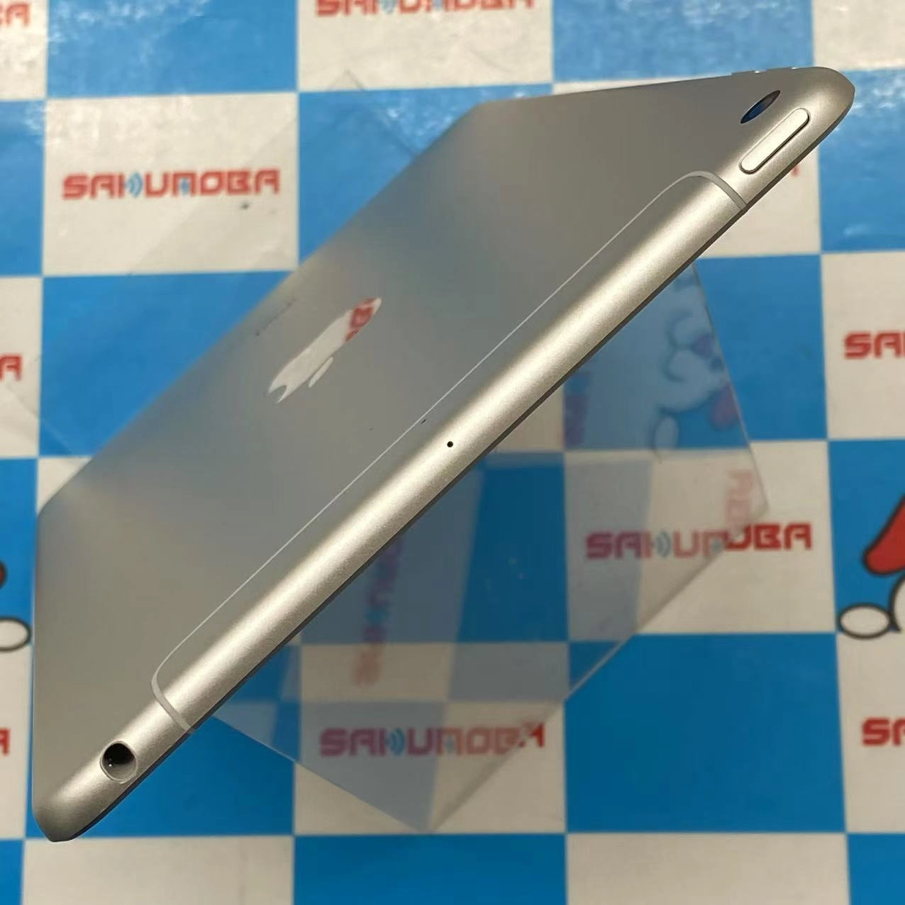 iPad mini 第5世代 Wi-Fi+Cellular モデル 64GB シルバー MUX62J/A docomo版SIMフリー 極美品
