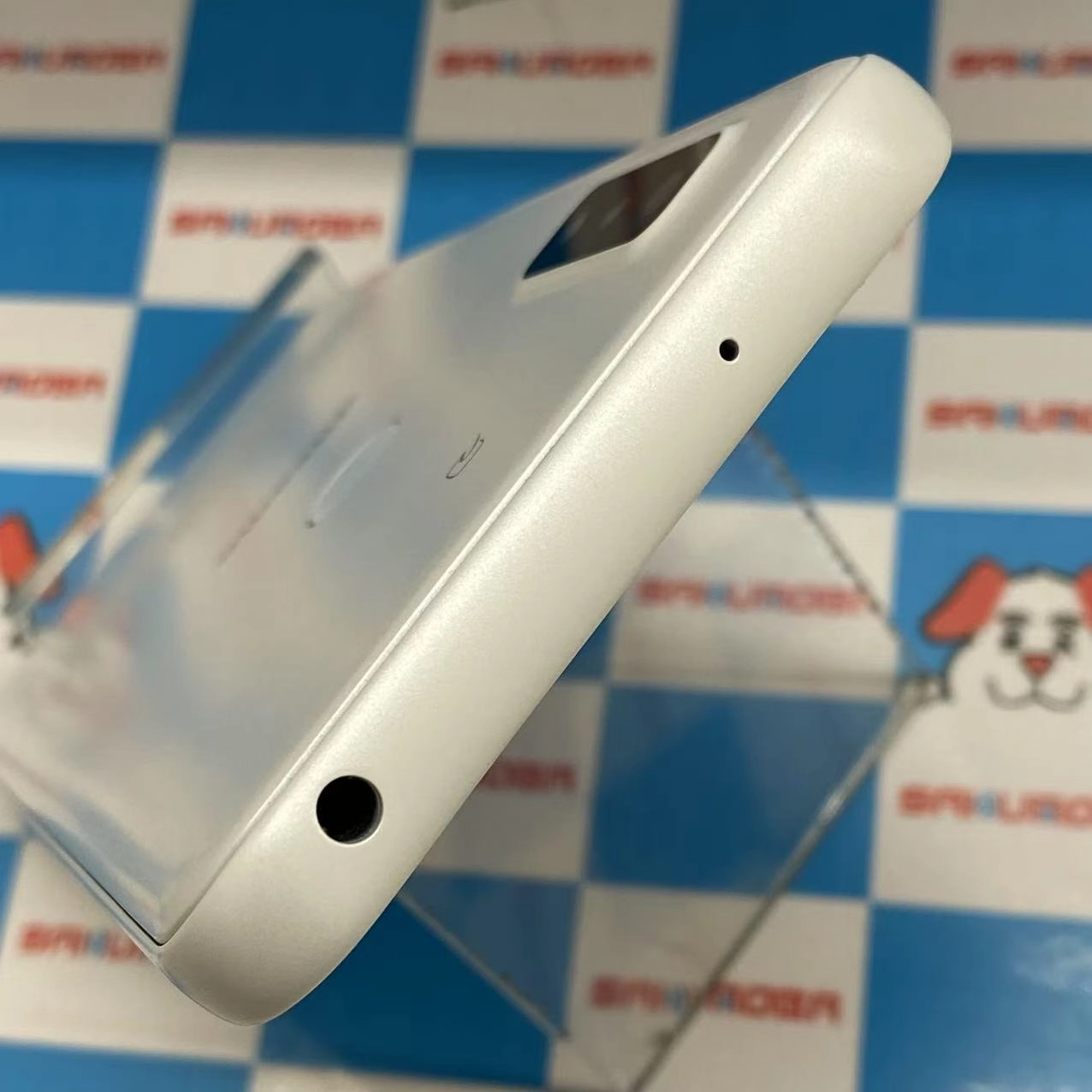 arrows We 64GB ホワイト F-51B docomo版SIMフリー