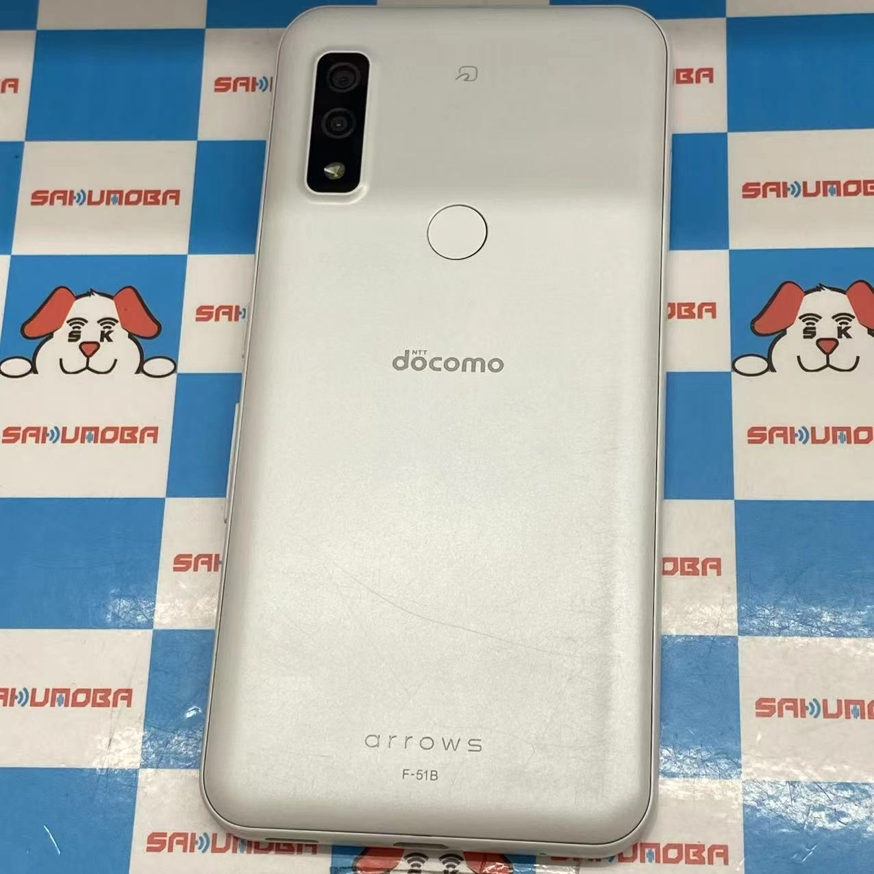arrows We 64GB ホワイト F-51B docomo版SIMフリー