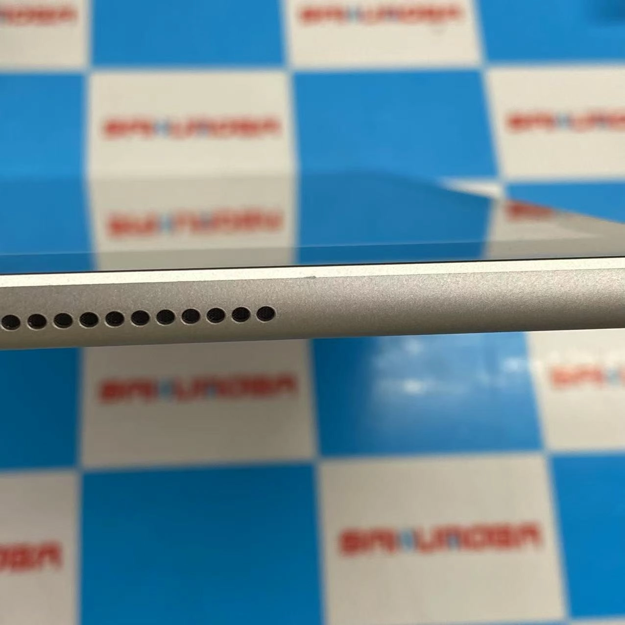 iPad 第9世代 Wi-Fiモデル 64GB シルバー MK2L3J/A 美品