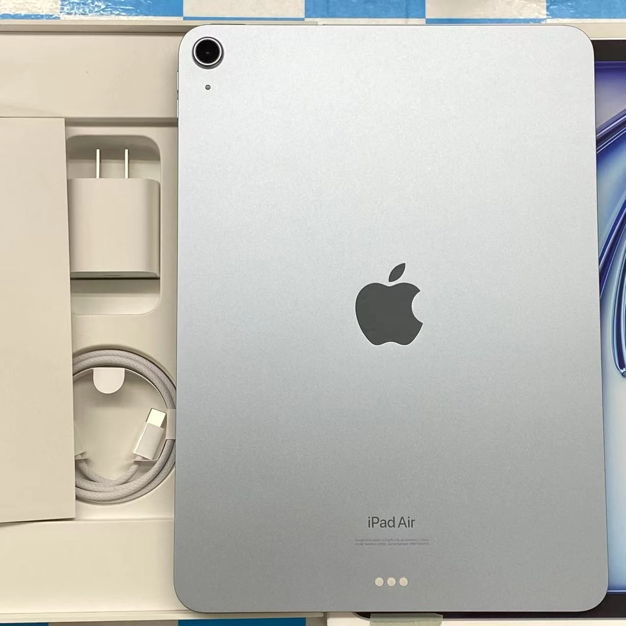 iPad Air 11インチ 第6世代 Wi-Fiモデル 128GB ブルー MUWD3J/A 開封未使用品