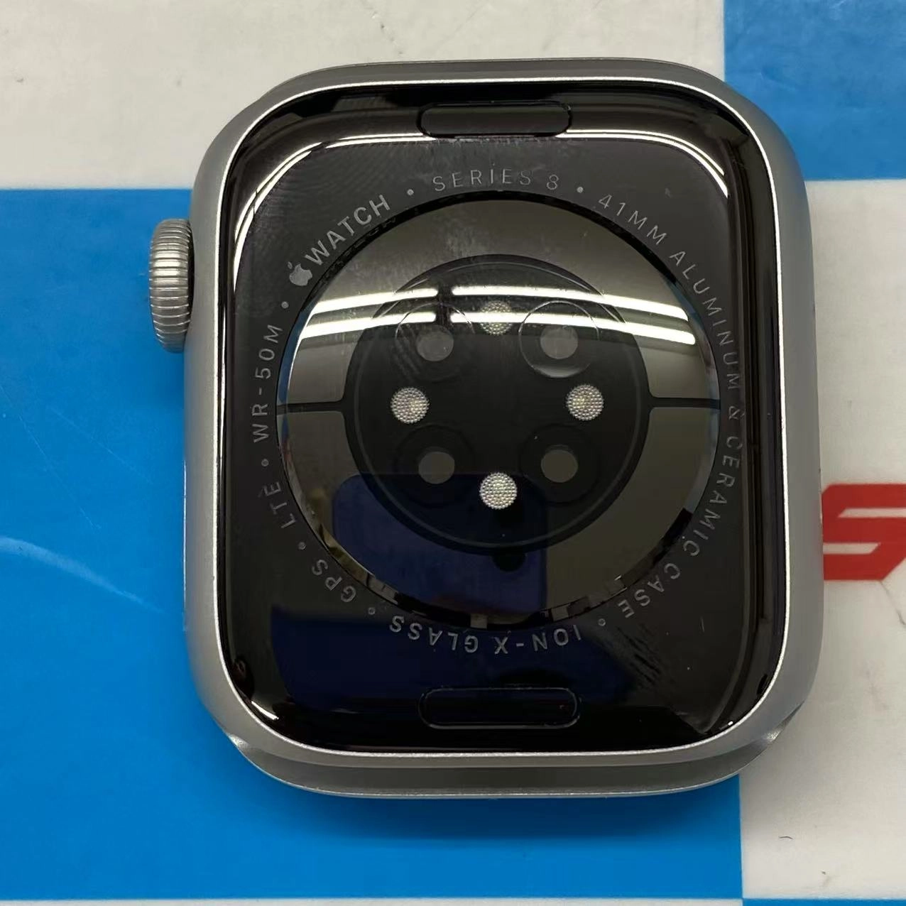Apple Watch Series8 32GB 41mm シルバーアルミニウム ホワイトスポーツバンド MP4A3J/A SIMフリー 新品同様品