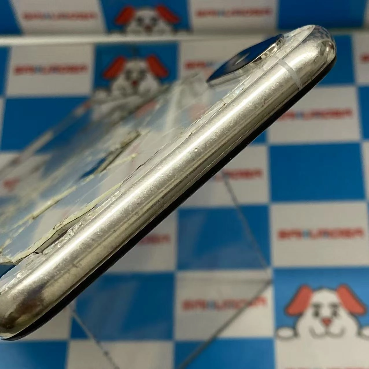 iPhoneXS Max 256GB シルバー MT6V2J/A docomo版SIMフリー ジャンク品