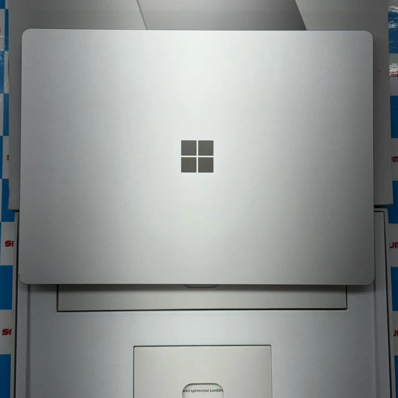 Surface Laptop 4 13.5インチ Core i5-1135G7 16GB/512GB プラチナ (Alcantara) 1950