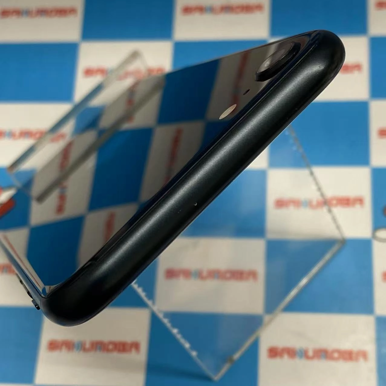 iPhoneSE 第3世代 64GB ミッドナイト MMX53LL/A 海外版SIMフリー 美品