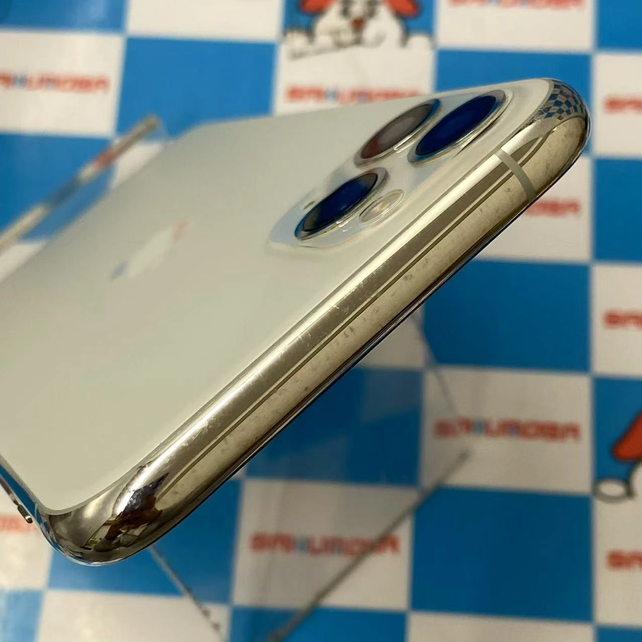 iPhone11 Pro 256GB シルバー MWC82J/A AU版SIMフリー 美品