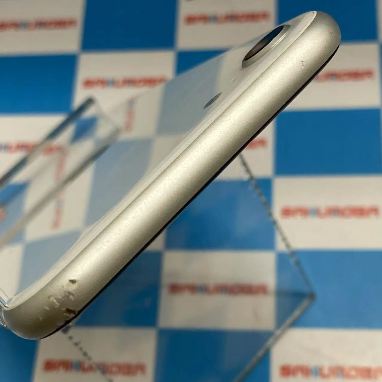 iPhoneSE 第2世代 64GB ホワイト MHGQ3J/A ストア版 ジャンク品 SIMフリー