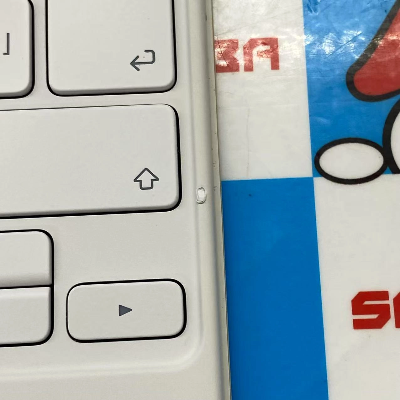 iPad Pro 12.9インチ (第3・4・5世代)用 Magic Keyboard -JIS ホワイト MJQL3J/A