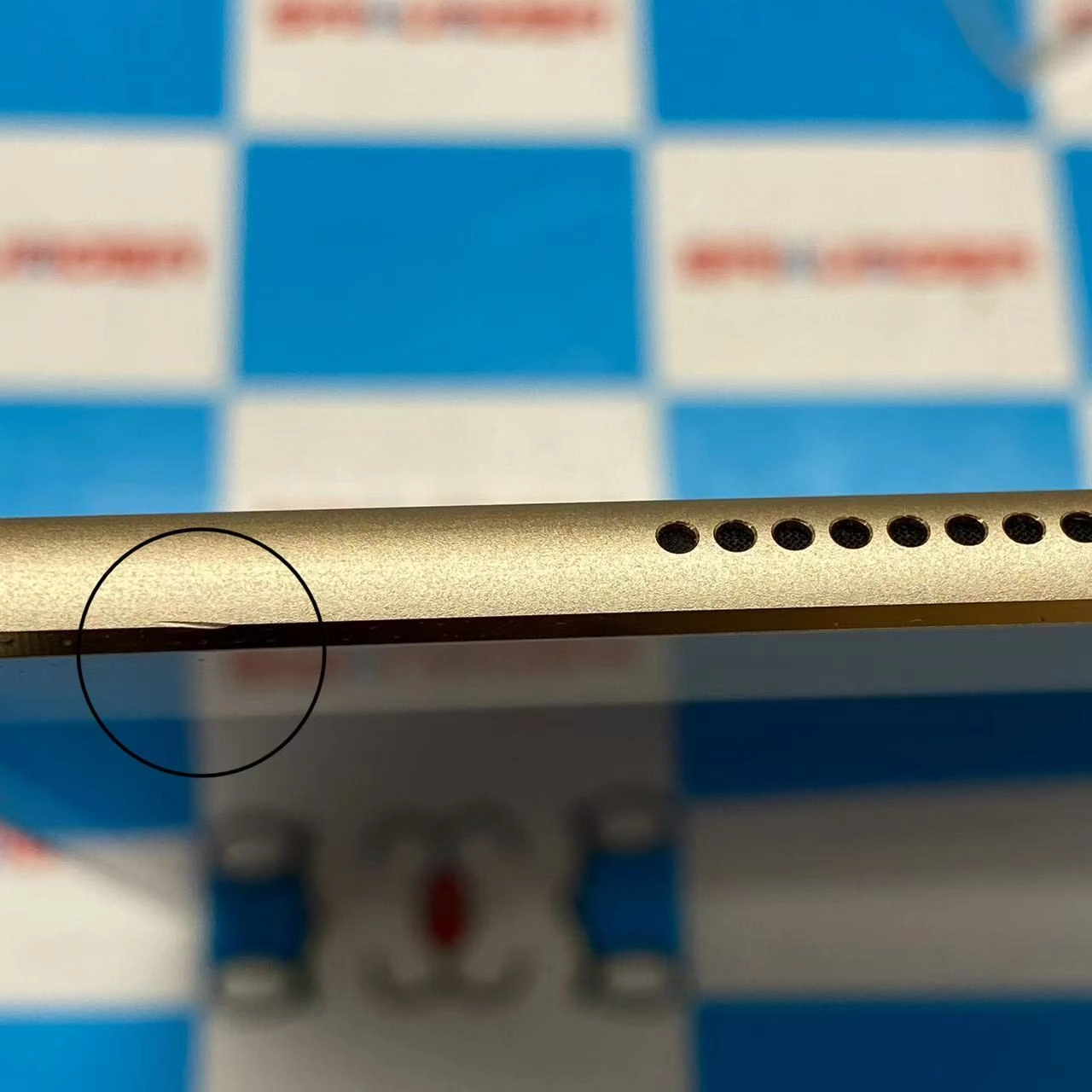 iPad mini 第4世代 Wi-Fi+Cellular モデル 128GB ゴールド MK782J/A AU版SIMフリー 美品 au