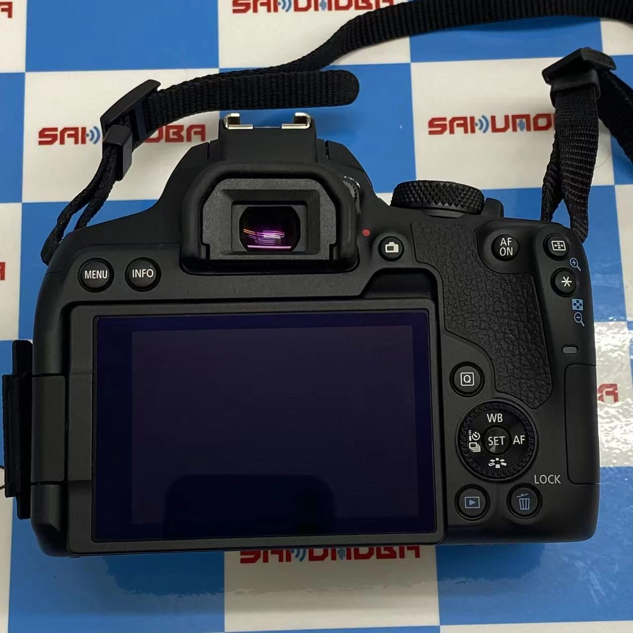 Canon キャノン EOS Kiss X10i ダブルズームキット デジタル一眼レフカメラ 極美品 ブラック