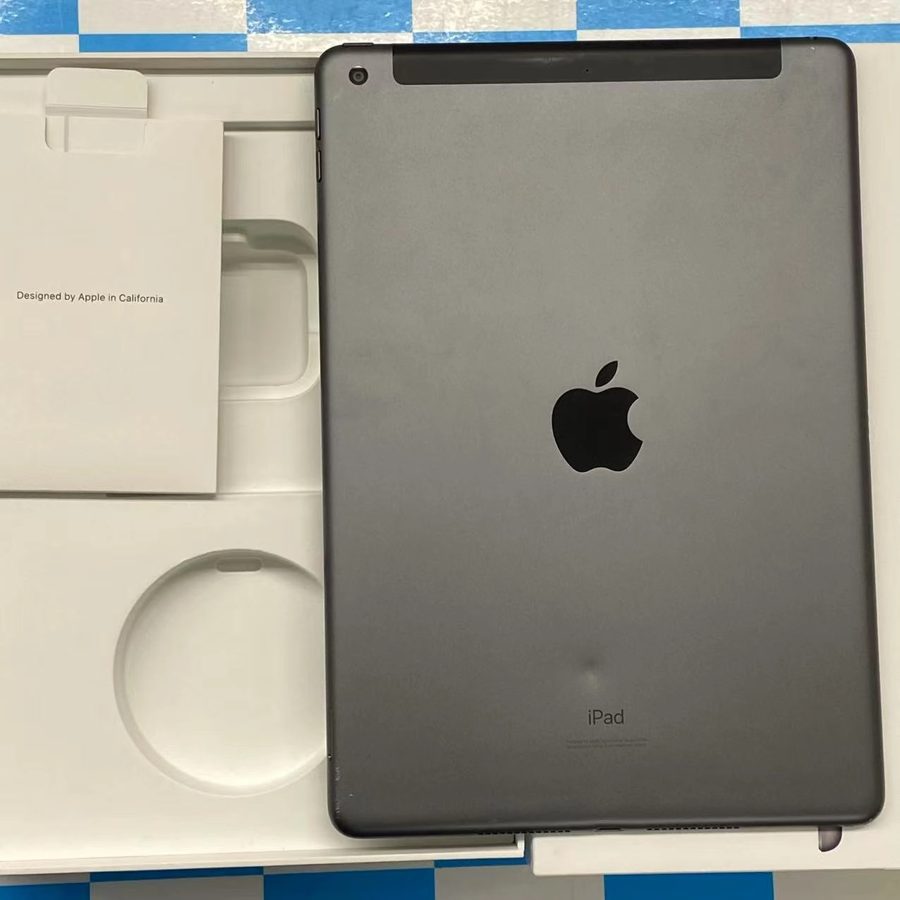 iPad 第7世代 Wi-Fi+Cellularモデル 32GB スペースグレイ MW6A2J/A SoftBank版SIMフリー ジャンク品