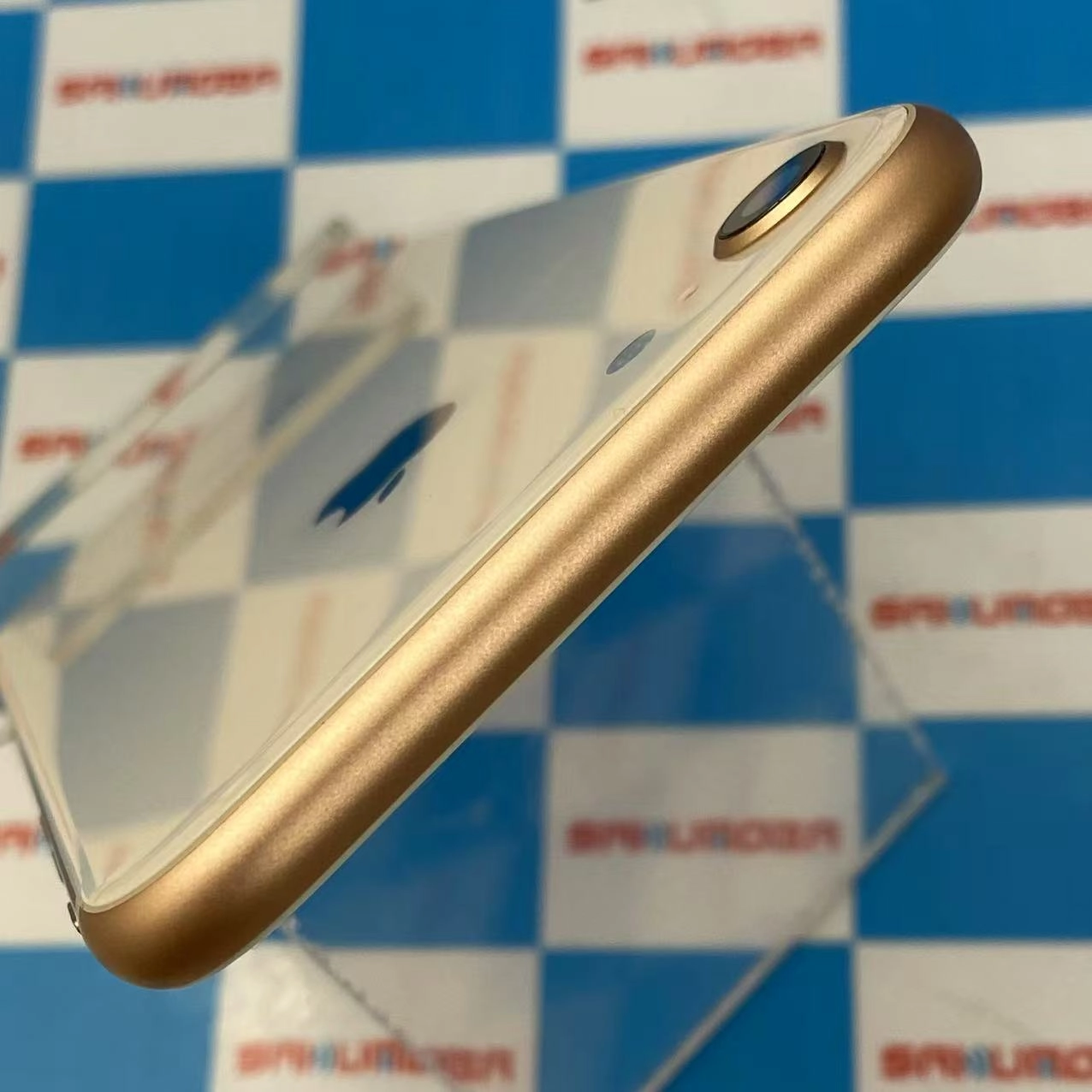 iPhone8 256GB ゴールド NQ862J/A docomo版SIMフリー 新品同様