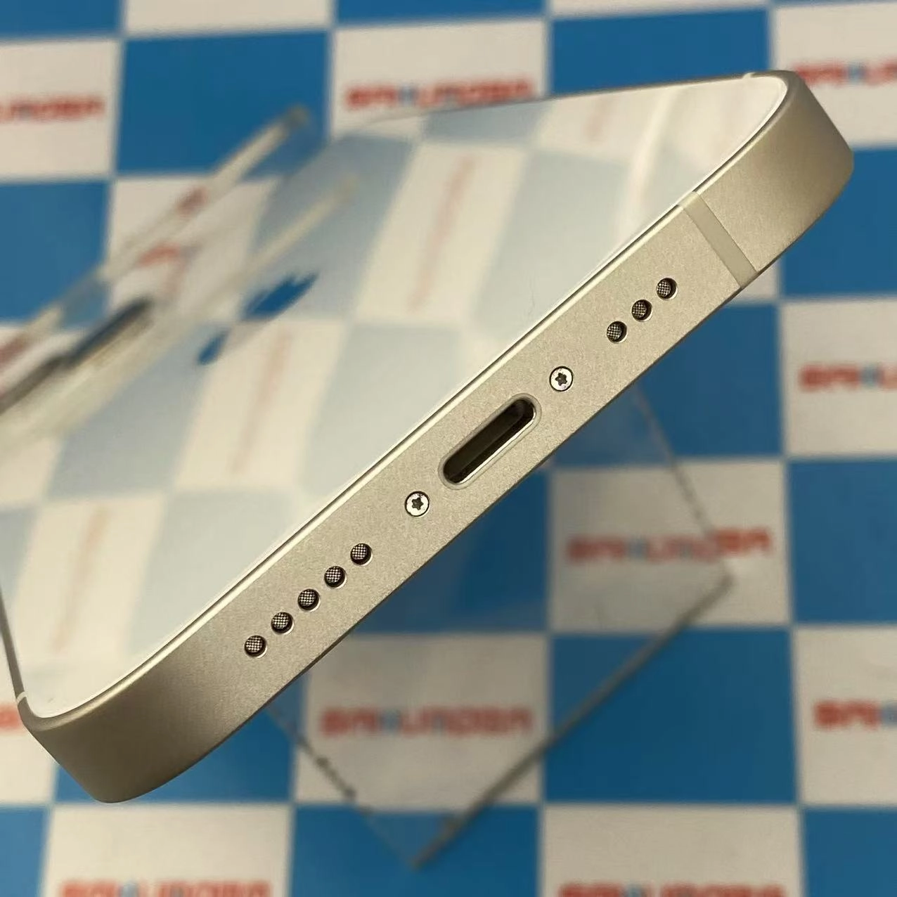 iPhone13 128GB スターライト MLND3J/A SIMフリー 新品同様