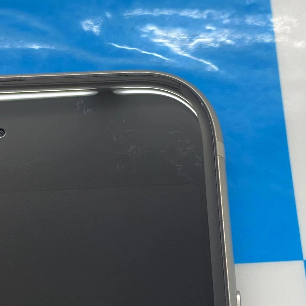 iPhoneSE 第3世代 64GB スターライト MMYD3J/A SoftBank版SIMフリー