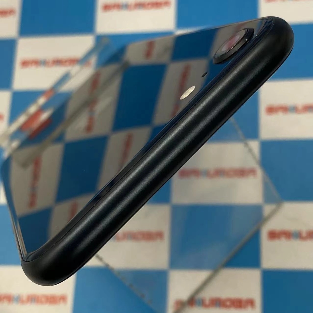 iPhoneSE 第3世代 64GB ミッドナイト MMYC3J/A SoftBank版SIMフリー 極美品