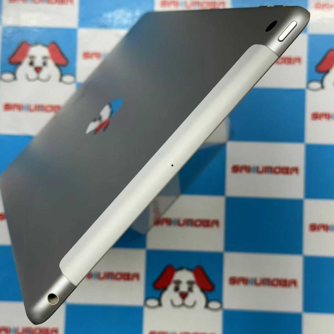 iPad 第6世代 Wi-Fi+Cellularモデル 128GB シルバー MR732J/A SIMロック解除済 au