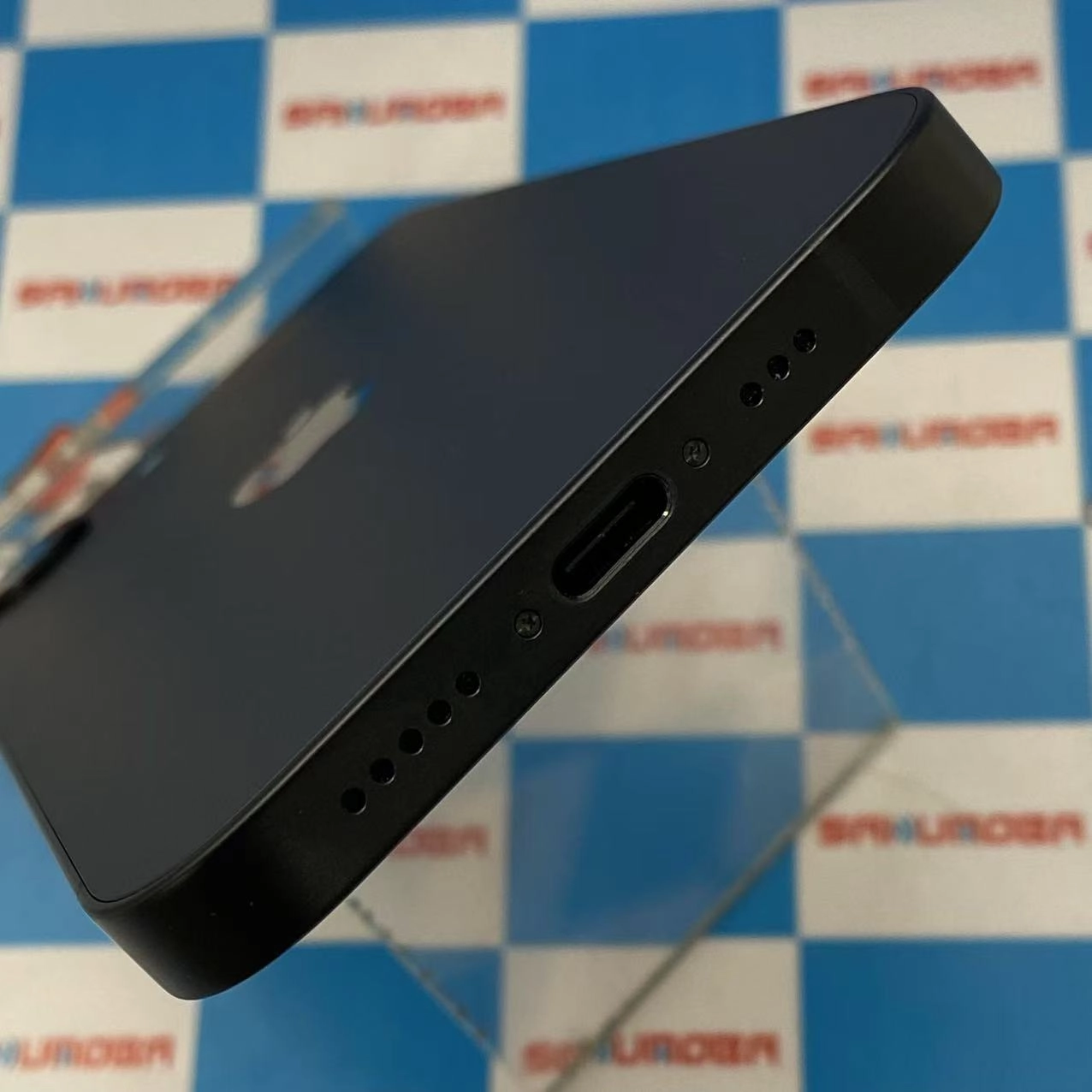 iPhone 16e 512GB ブラック MD1X4J/A SoftBank版SIMフリー 新品同様