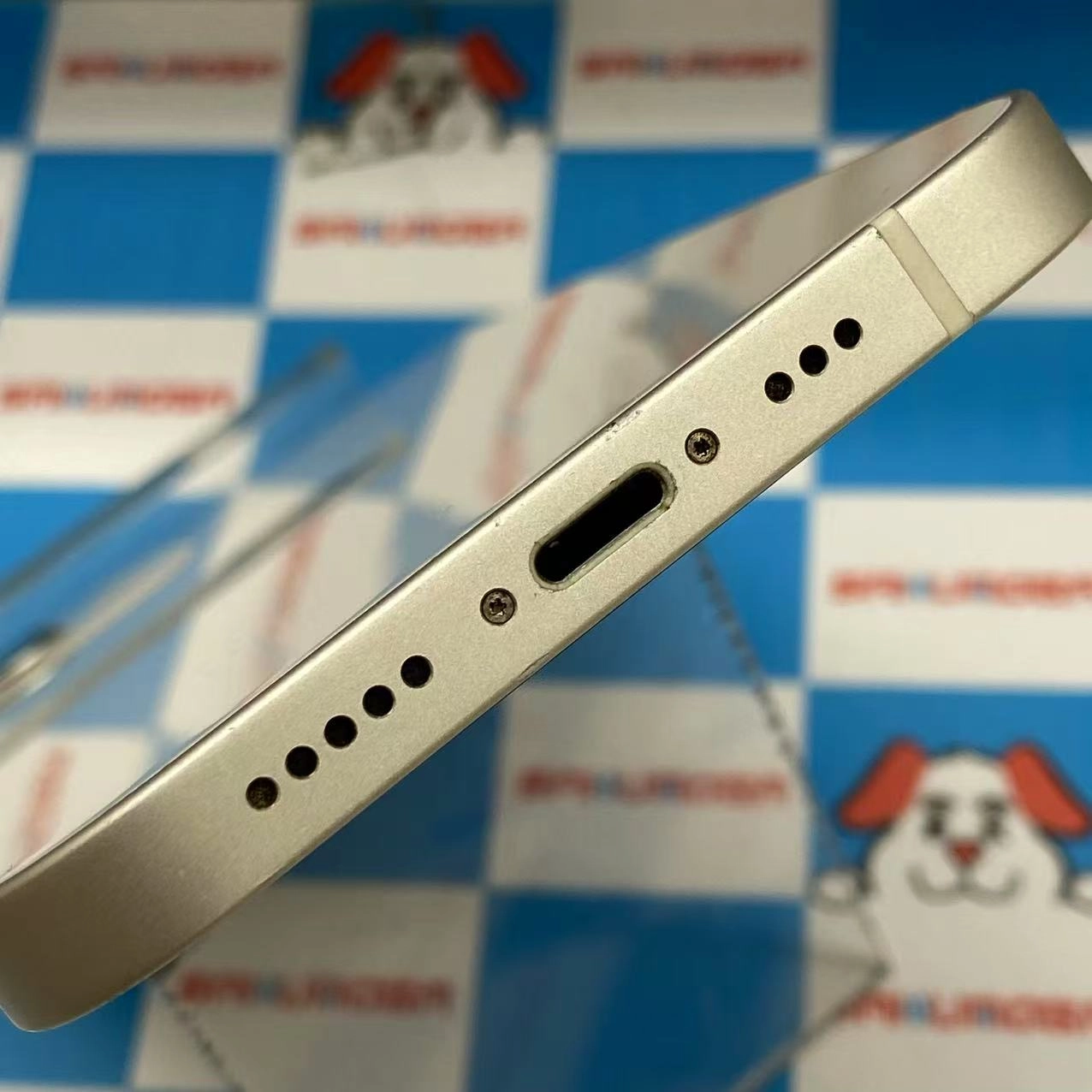 iPhone12 64GB ホワイト MGHP3J/A docomo版SIMフリー ジャンク品