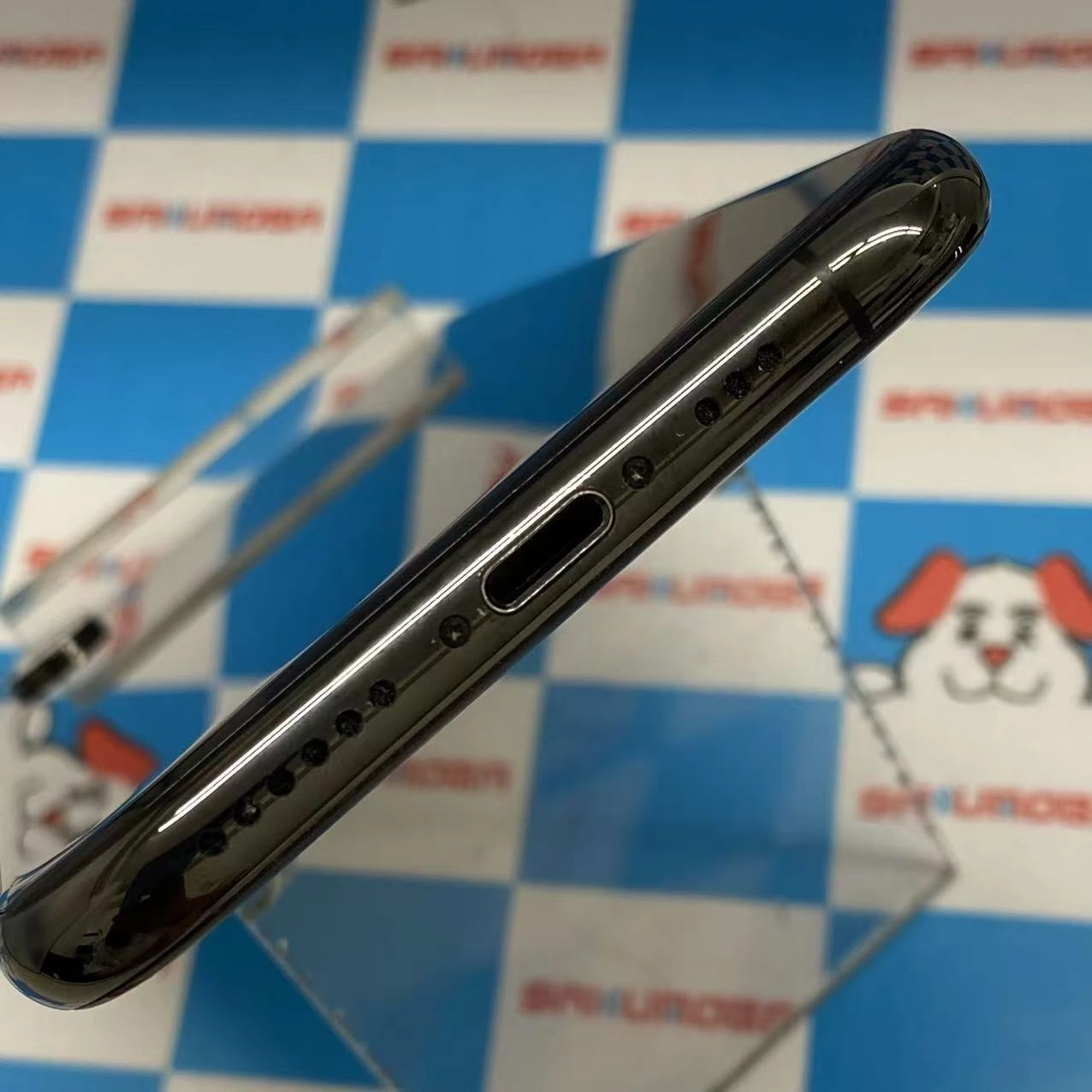 iPhoneXS 64GB スペースグレイ MTAW2J/A docomo版SIMフリー