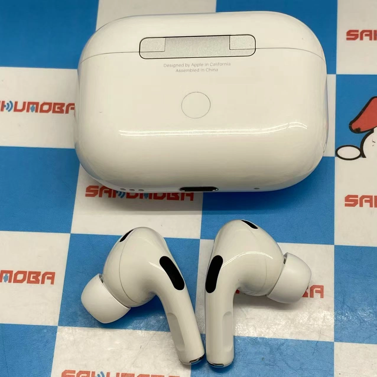 Apple AirPods Pro 第2世代 ホワイト A3047 | 中古スマホ販売のサクモバ